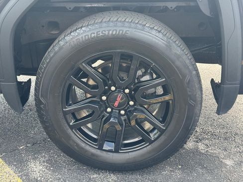 Used 2023 GMC Sierra 1500 Elevation image 10
