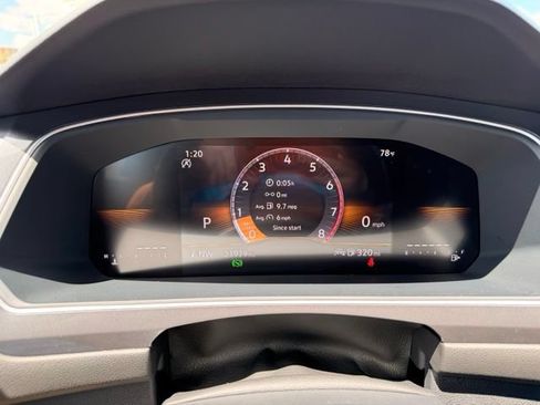 Certified 2024 Volkswagen Tiguan SE R-Line FWD image 20