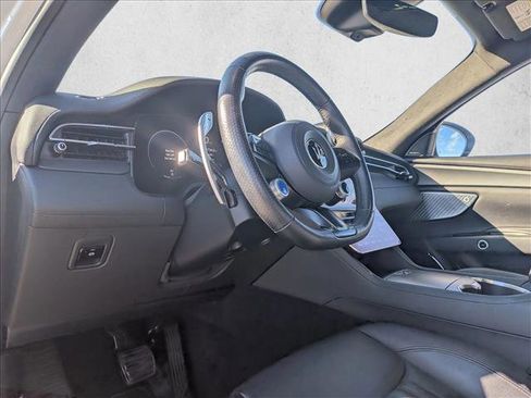 Used 2024 Maserati Grecale GT image 10