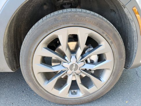 Used 2023 Kia Sorento X-Line EX image 29