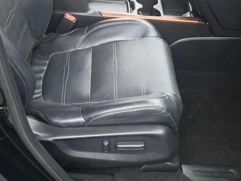 Used 2017 Honda CR-V EX-L image 11