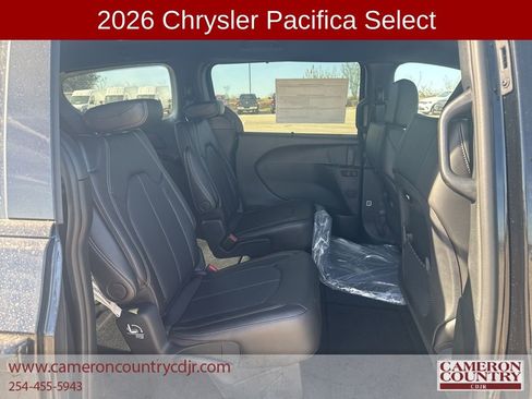 New 2026 Chrysler Pacifica Select image 18