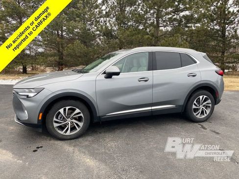 Used 2023 Buick Envision Essence image 3