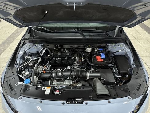 Used 2022 Honda Accord Sport image 11