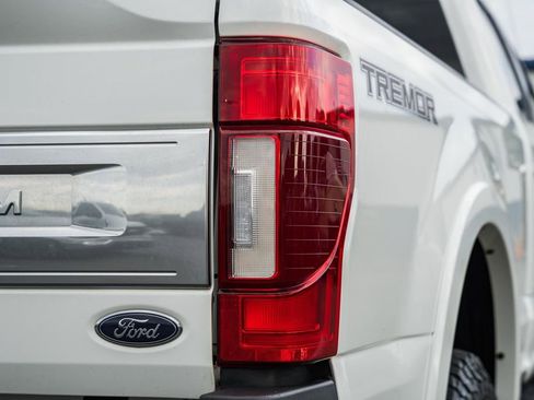 Used 2021 Ford F250 Platinum w/ Tremor Off-Road Package image 6