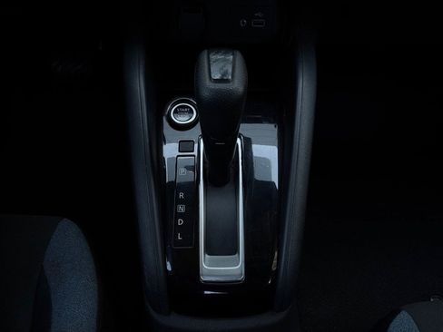 Used 2025 Nissan Versa SV FWD image 21