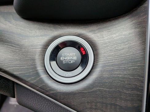 New 2025 Jeep Grand Cherokee Limited image 24