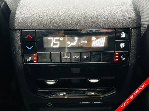 Used 2022 Jeep Grand Cherokee L Limited image 9