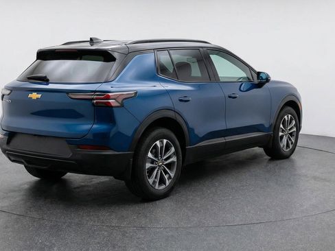 Used 2025 Chevrolet Equinox LT image 9