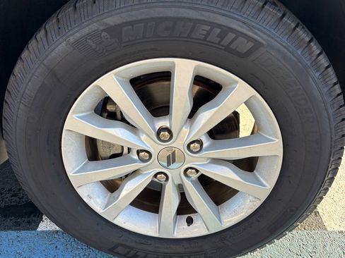 Used 2020 Dodge Durango SXT w/ 3rd Row Seating Group image 26