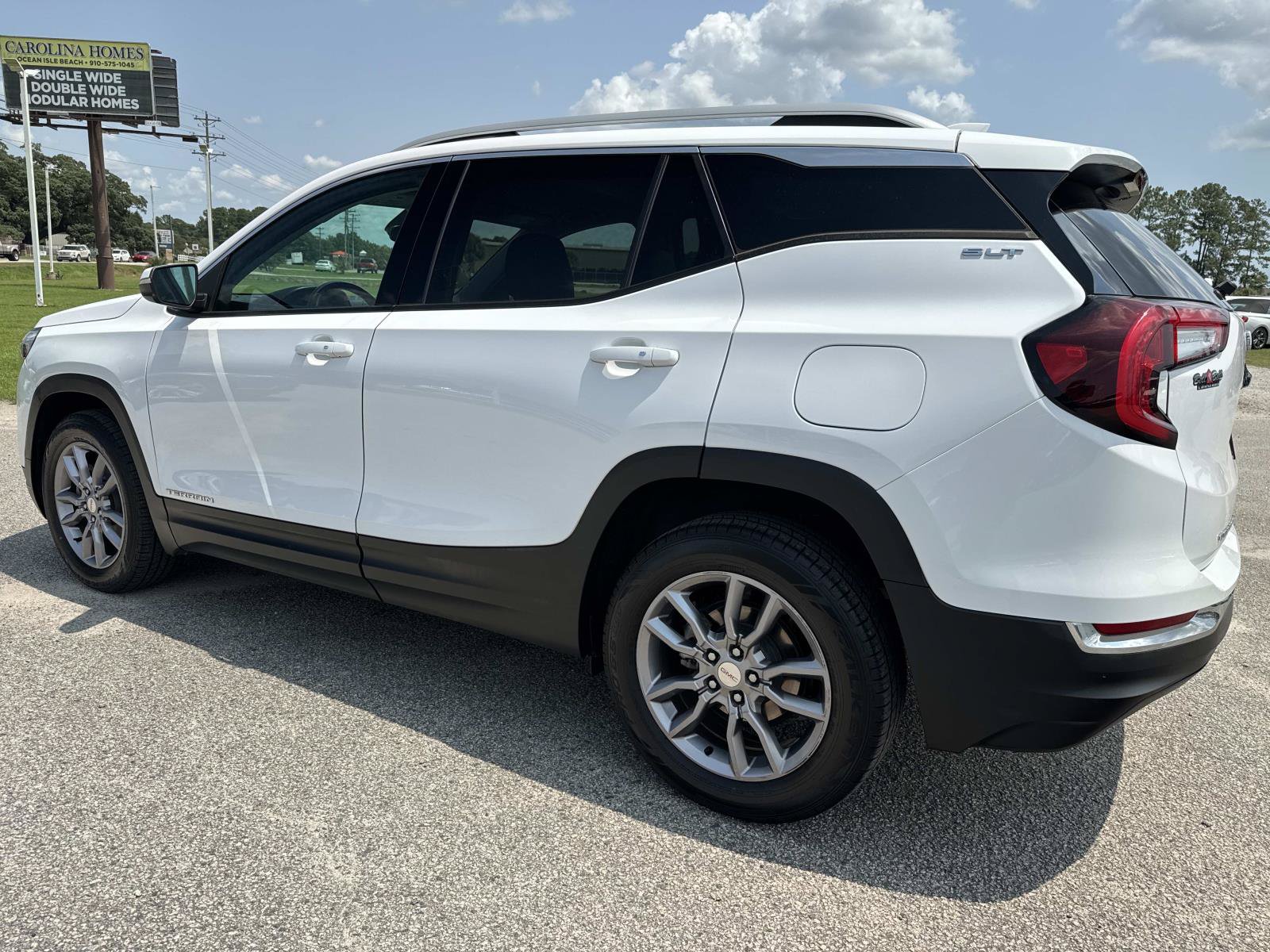 Used 2022 GMC Terrain SLT AWD/4WD image 6