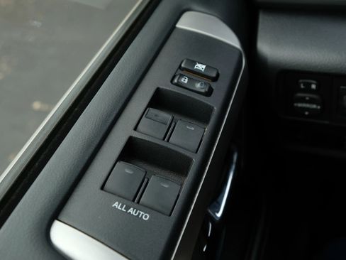 Used 2015 Toyota 4Runner SR5 RWD image 34