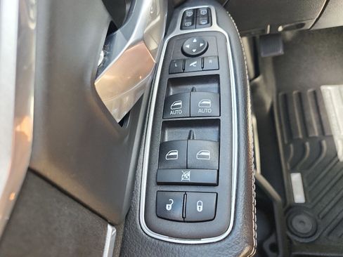 Used 2024 RAM 2500 Laramie image 25