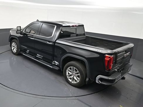 Used 2021 GMC Sierra 1500 SLT w/ SLT Premium Plus Package AWD/4WD image 16