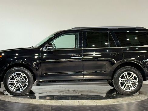 New 2026 Ford Expedition Active AWD/4WD image 6