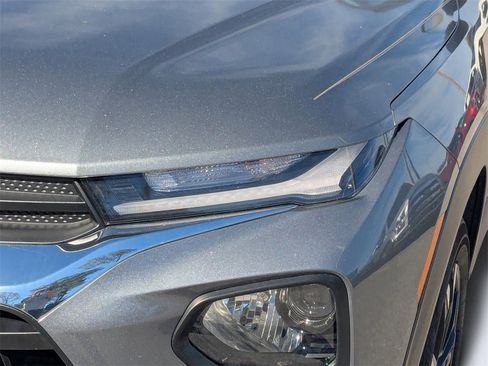 Used 2021 Chevrolet TrailBlazer LT w/ Convenience Package image 9