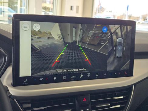 Used 2024 Ford Escape Platinum image 31