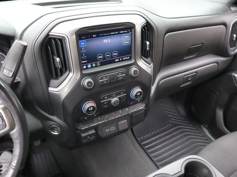 Used 2021 Chevrolet Silverado 1500 LT w/ Z71 Off-Road Package image 39