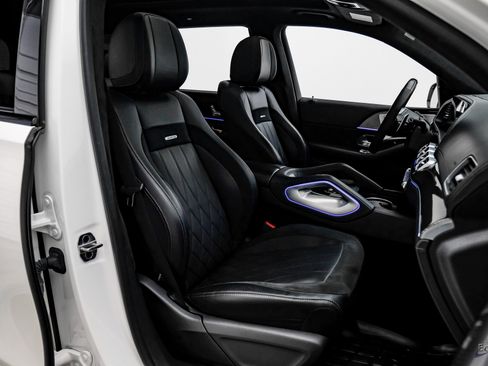 Used 2022 Mercedes-Benz GLS 63 AMG 4MATIC w/ Warmth & Comfort Package image 46