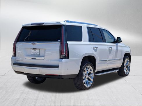 Used 2020 Cadillac Escalade Premium Luxury AWD/4WD image 6