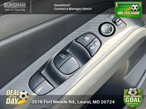 Used 2025 Nissan Altima 2.5 SV FWD image 9