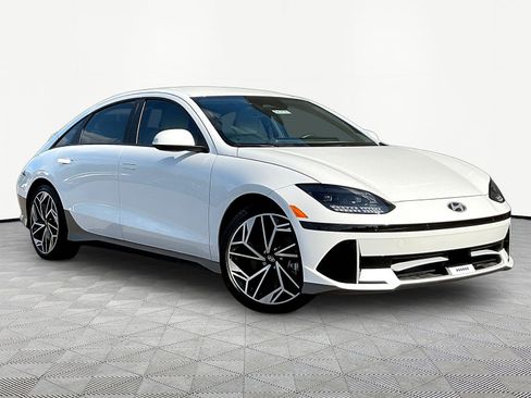 Used 2023 Hyundai Ioniq 6 SEL RWD image 3