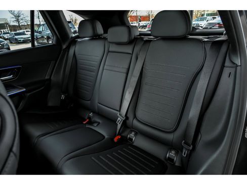 New 2026 Mercedes-Benz GLC 350e 4MATIC image 9