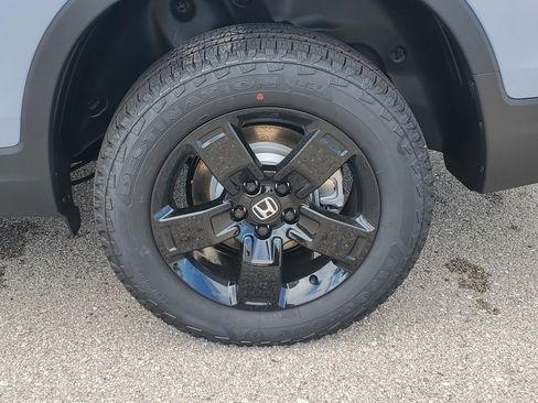 New 2025 Honda Ridgeline Black Edition image 6