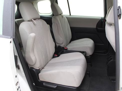 Used 2012 MAZDA MAZDA5 Sport image 54