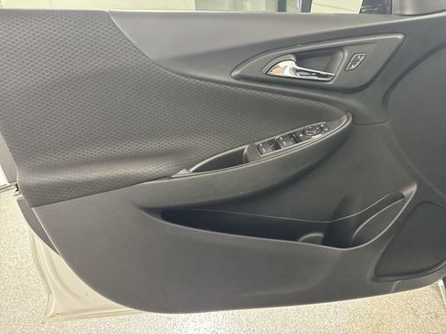 Used 2020 Chevrolet Malibu RS image 18