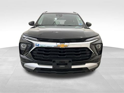 Used 2025 Chevrolet TrailBlazer LT AWD/4WD image 9
