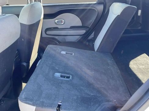 Used 2019 Kia Soul FWD image 33