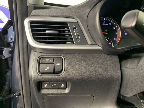 Used 2019 Kia Optima S w/ S Panoramic Sunroof Package FWD image 17