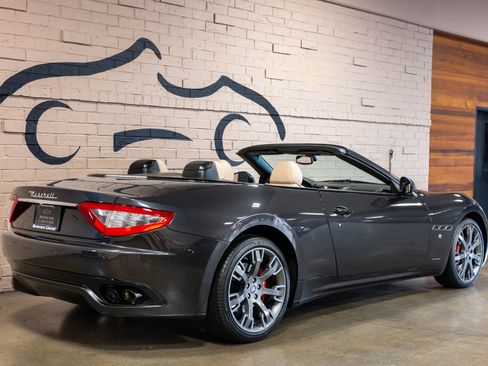 Used 2014 Maserati GranTurismo Convertible RWD image 8