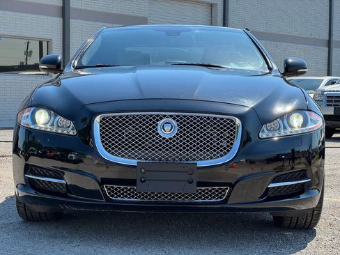 Used 2013 Jaguar XJ RWD image 11