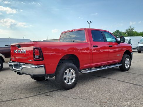 Used 2026 RAM 2500 Big Horn AWD/4WD image 4