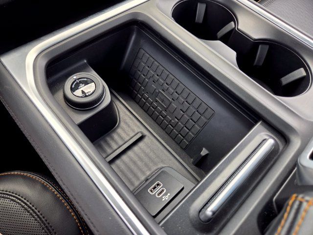 Used 2025 Ford Expedition Tremor AWD/4WD image 25