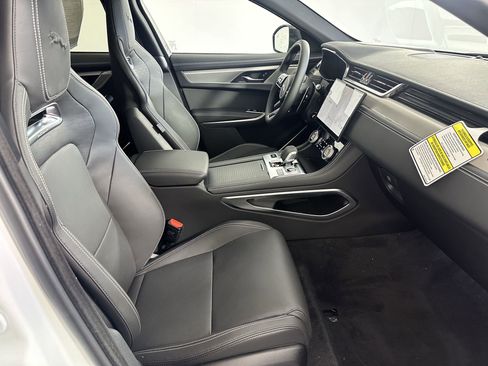 Used 2026 Jaguar F-PACE R-Dynamic S AWD/4WD image 19
