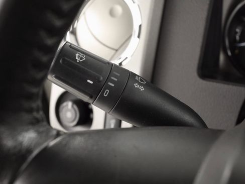 Used 2015 Ford F250 Lariat w/ Chrome Package image 32