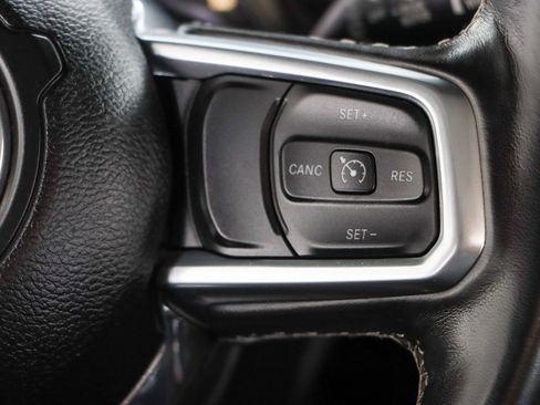 Used 2023 Jeep Wrangler Unlimited Sahara w/ Cold Weather Group AWD/4WD image 16