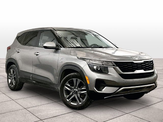 Used 2022 Kia Seltos LX AWD/4WD image 2