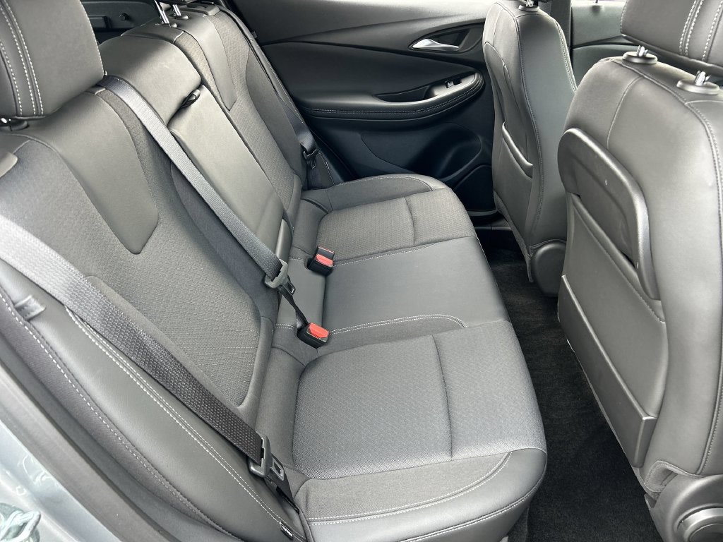 Used 2024 Buick Encore GX Preferred w/ Comfort Package FWD image 27