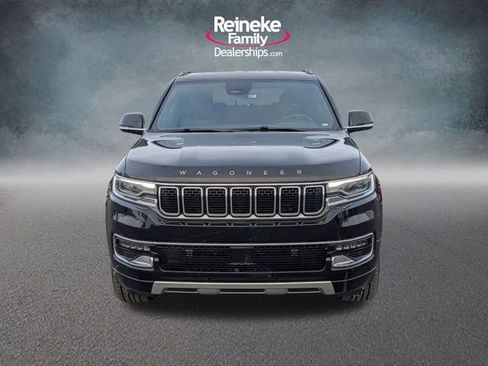 Used 2024 Jeep Wagoneer Series II w/ Flexible Seating Group AWD/4WD image 2