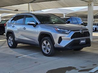 Used 2025 Toyota RAV4 XLE video 3