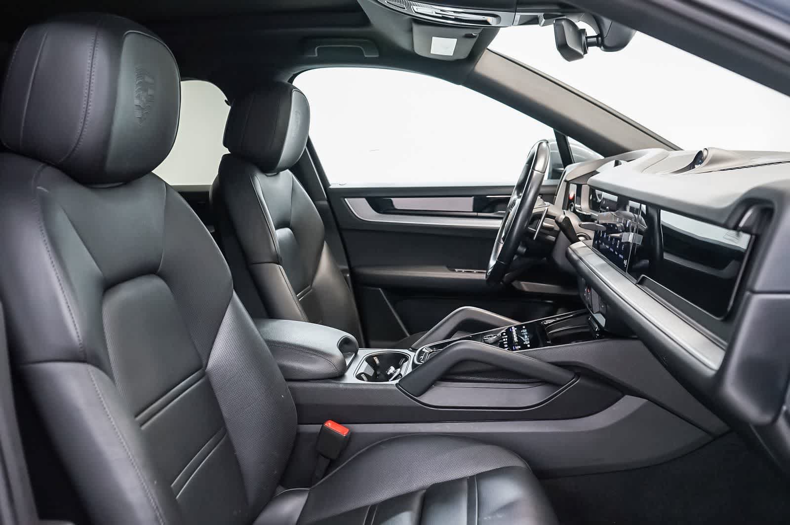 Certified 2024 Porsche Cayenne S AWD/4WD image 22