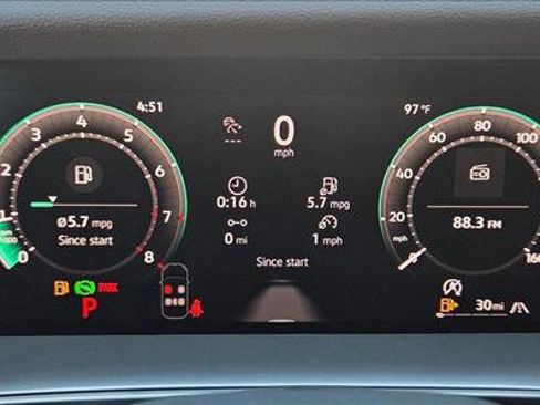 New 2026 Volkswagen Tiguan SE image 11