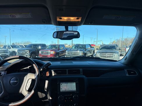 Used 2013 GMC Sierra 3500 Denali image 32