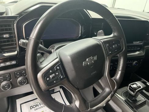 Used 2022 Chevrolet Silverado 1500 ZR2 w/ Technology Package AWD/4WD image 18