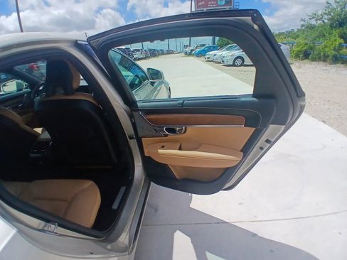 Used 2017 Volvo S90 T6 Inscription w/ Vision Package AWD/4WD image 18