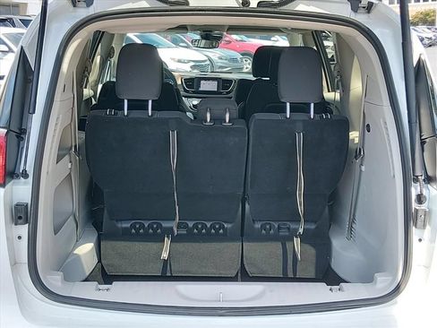 Used 2024 Chrysler Voyager LX FWD image 16